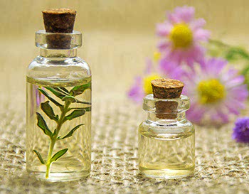 Oli essenziali Oli essenziali