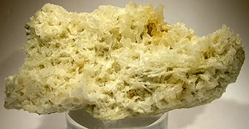 Zeolite in forma cristallina