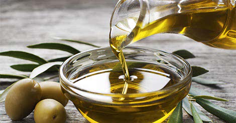L'olio di oliva: alimento, farmaco naturale e elisir di lunga vita